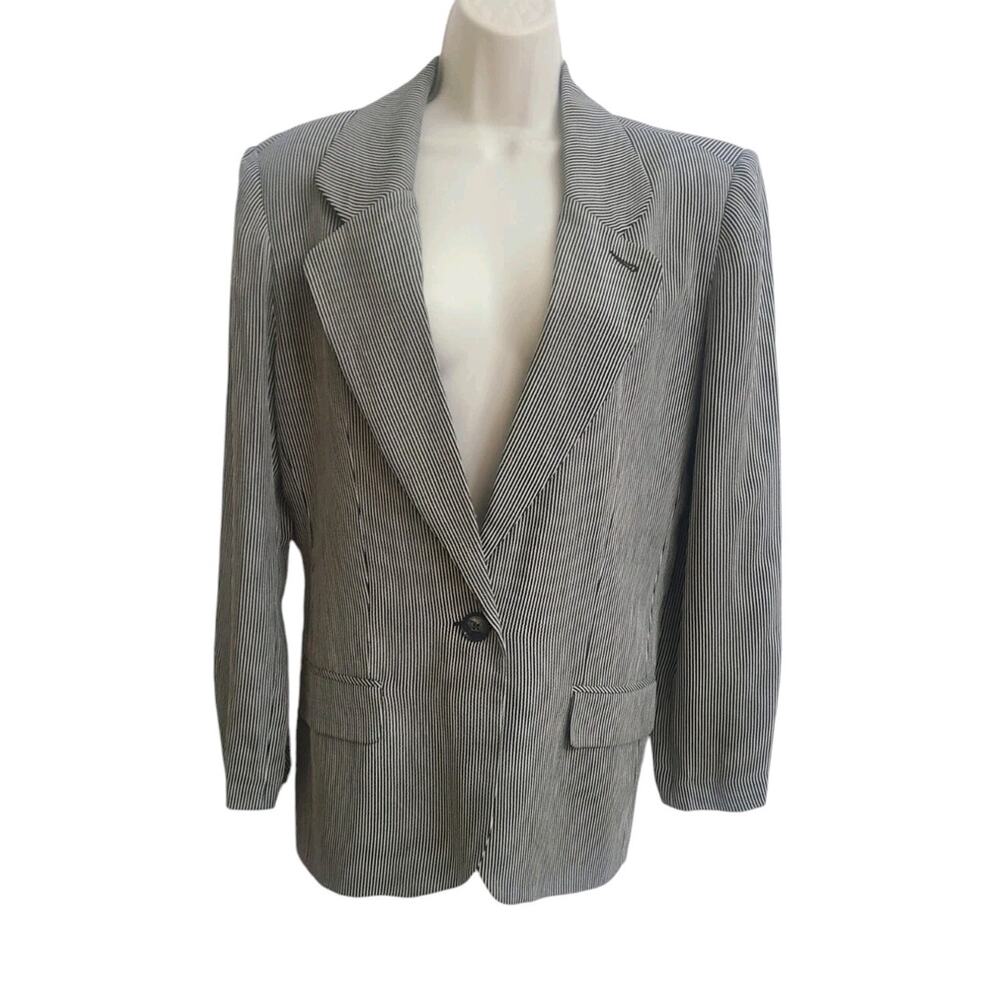 Women's Pinstripe Blazer Size 10 Black White Classic Professional Plus Chic